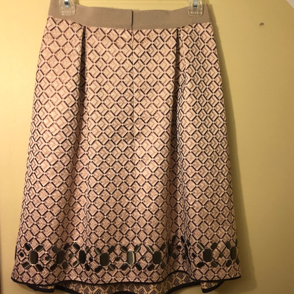 Pattern Skirt - Picture 2 of 3